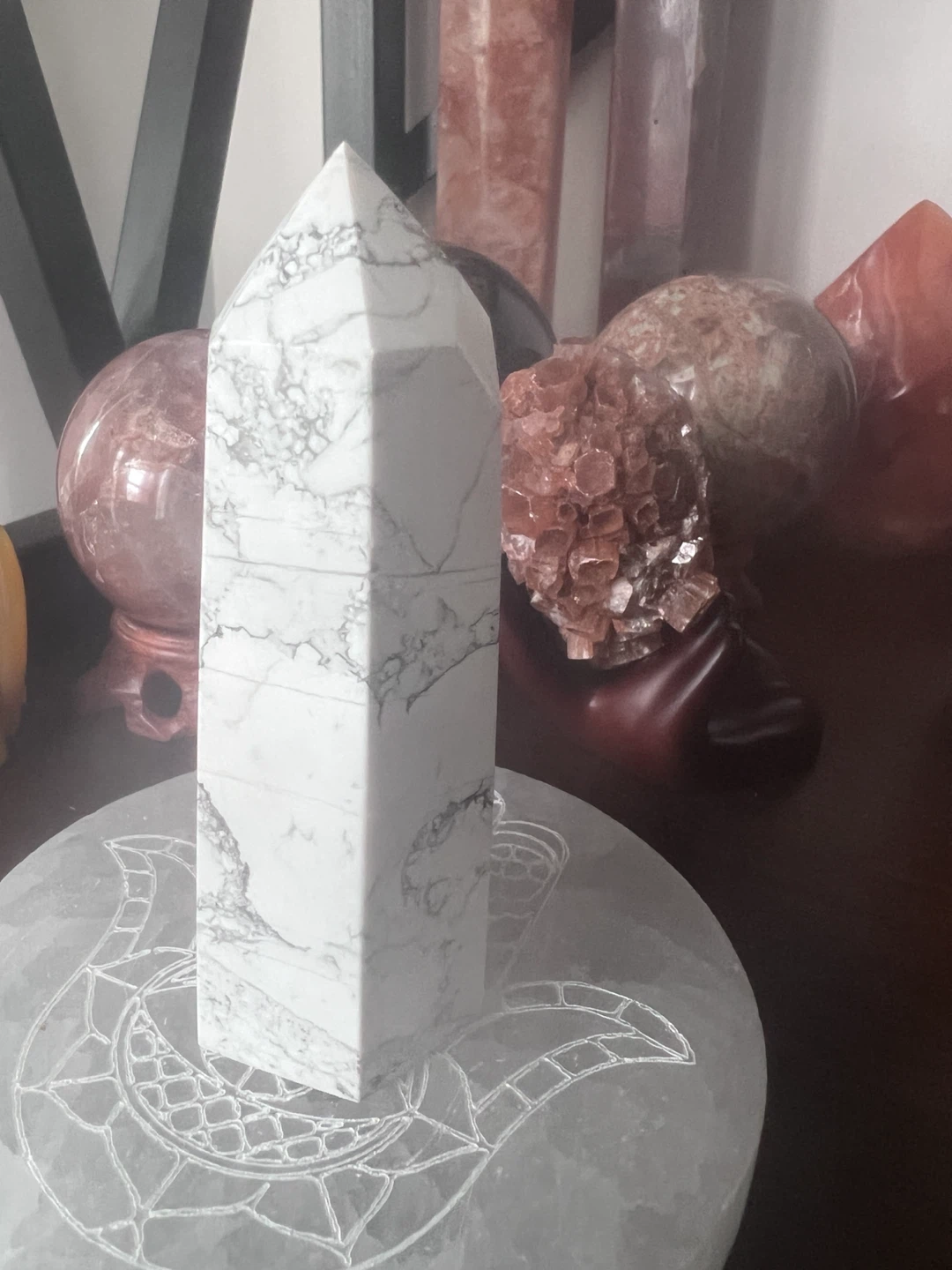 HOWLITE STONE POINT number 3
