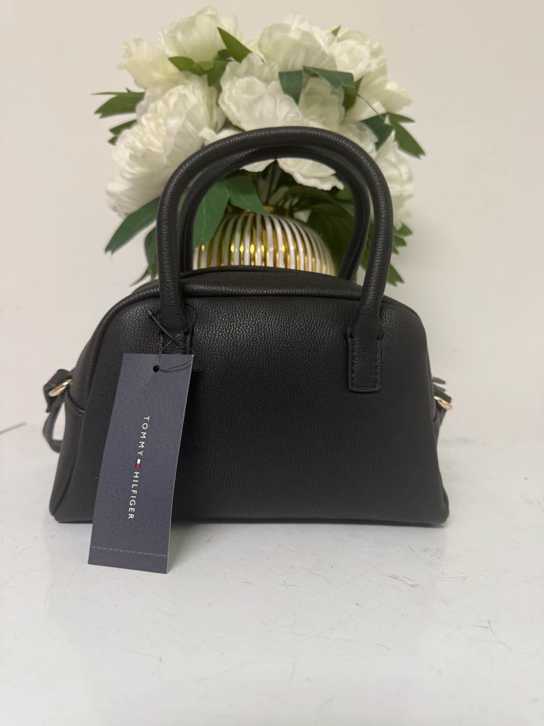 Tommy Hilfiger Black Leather Handbag - photo 2