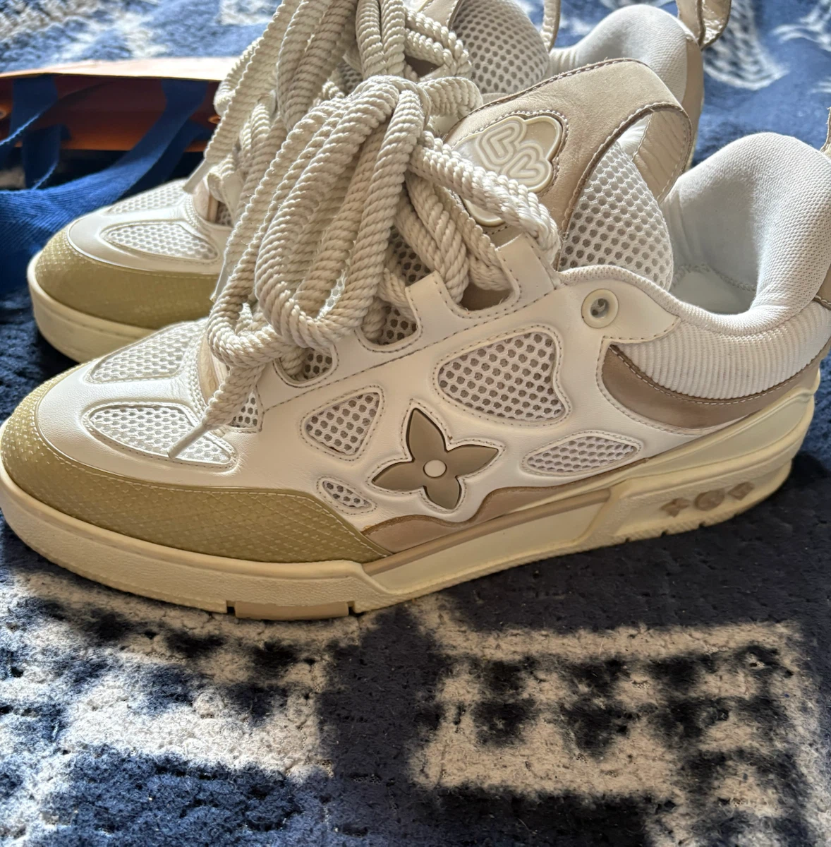 Lv skates (size 8M) - photo 2