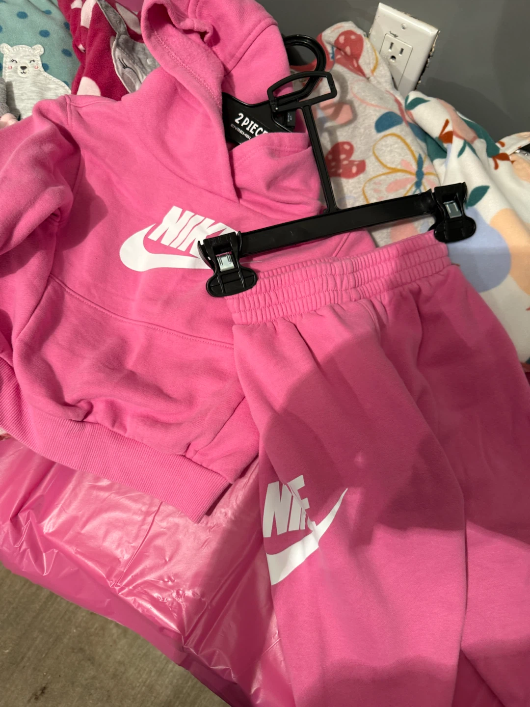 Nike Pink 2-Piece Hoodie and Pants Set