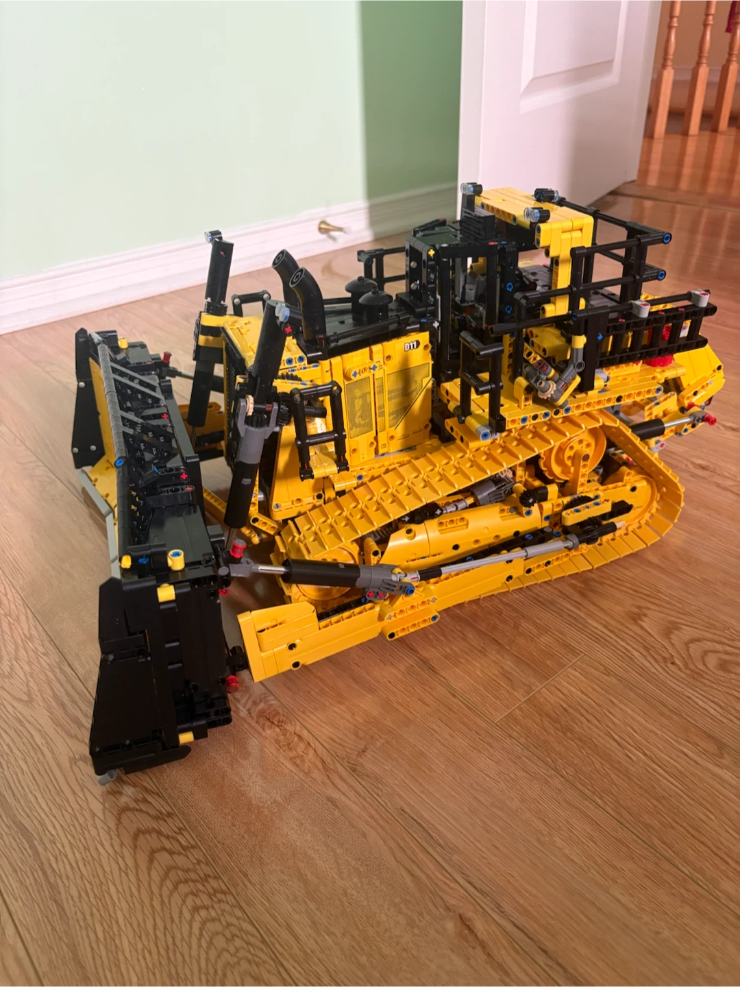 LEGO Technic D11 Bulldozer