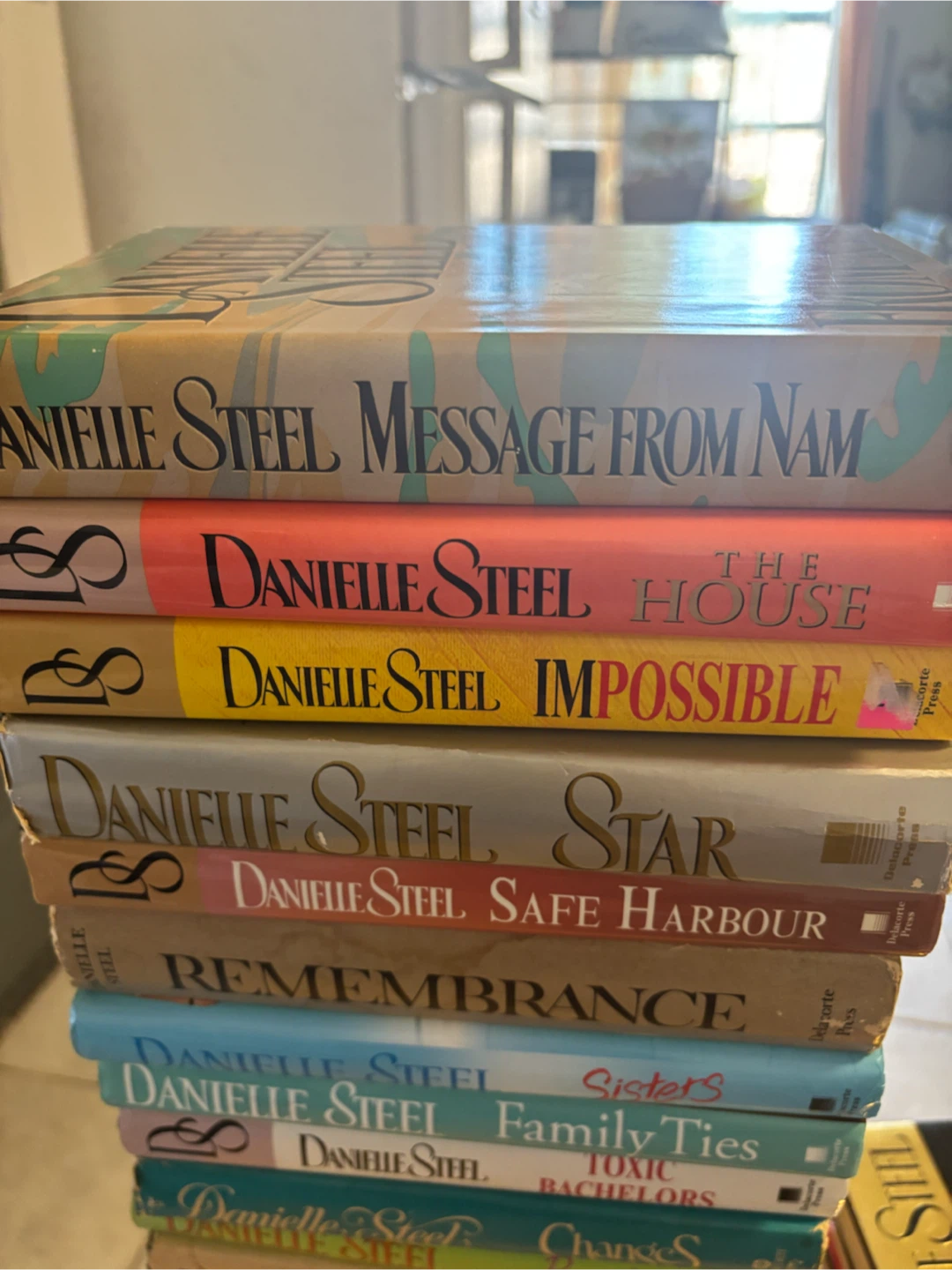 Lot of Danielle Steel Paperback Books - photo 2