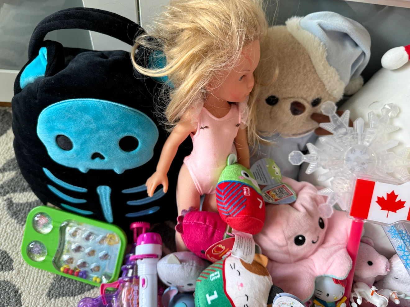 Assorted Kids Toys and Plushies Bundle - photo 2