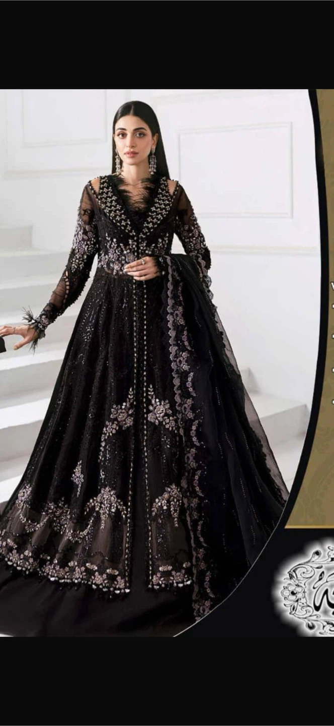 Maria, B Pakistani  suit  3  extra  small
