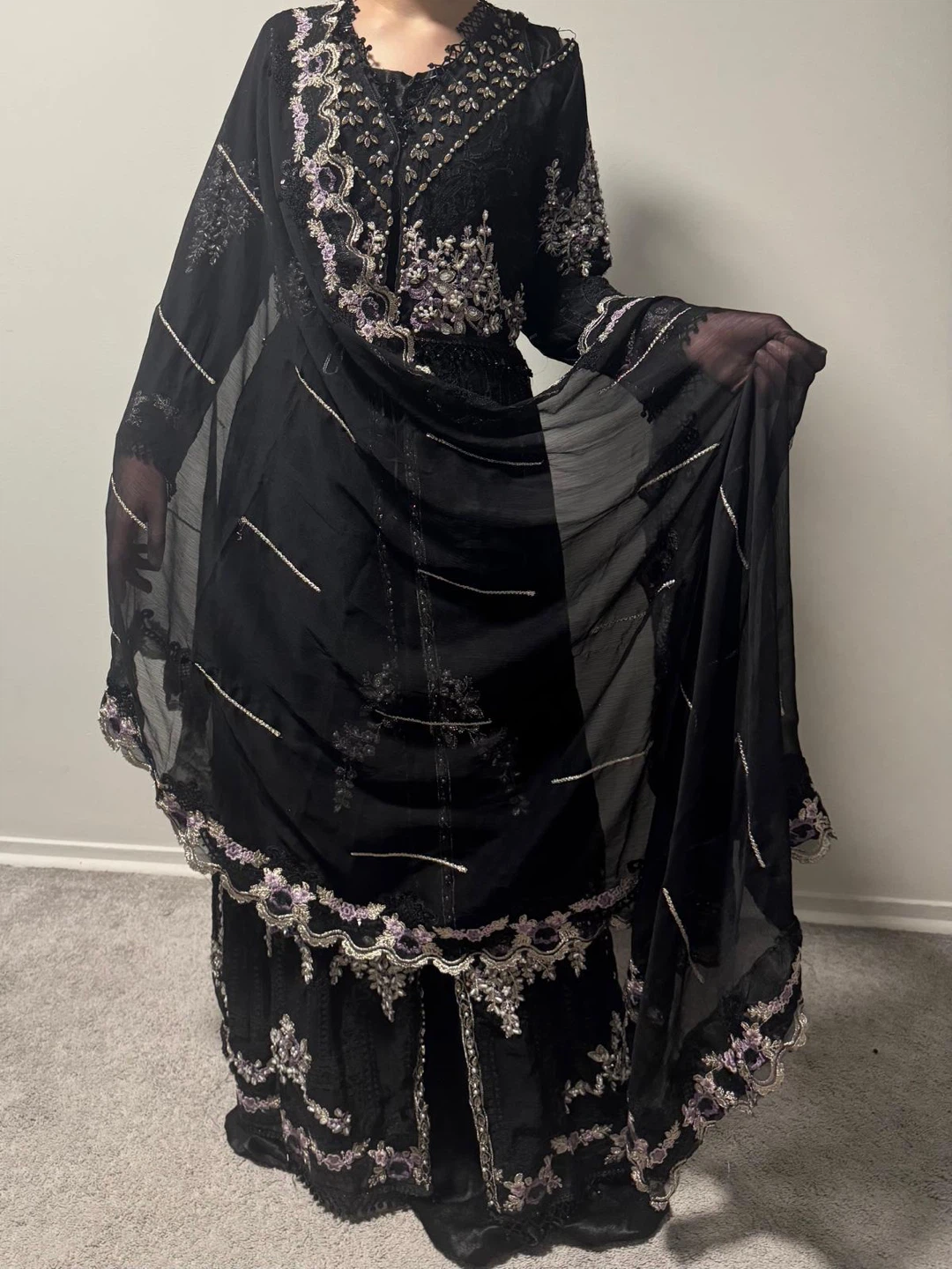 Maria, B Pakistani  suit  3  extra  small - photo 4