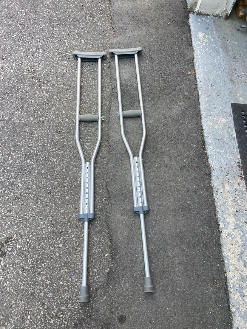 Guardian Adjustable Crutches