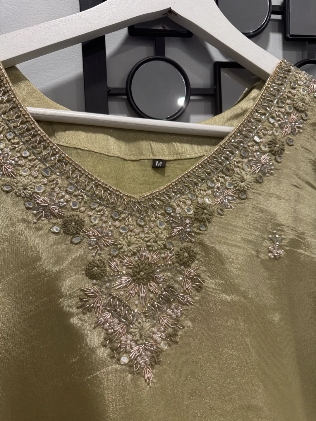 Brand new Pakistani suit  size small - photo 4