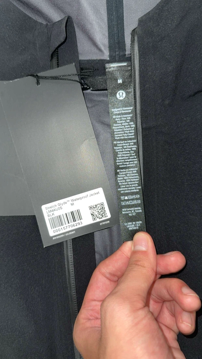 Lululemon Stretch Glyde Waterproof Jacket - photo 4