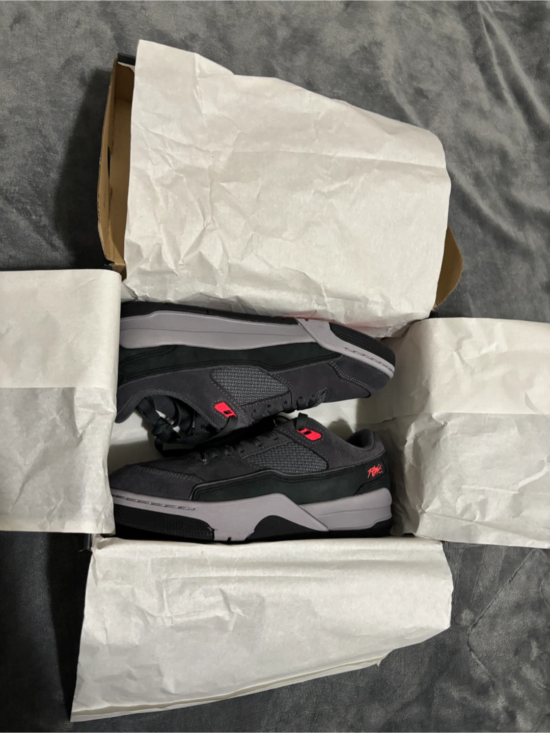 Jordan Flight Court 7Y Dark Grey/Infrared Black - photo 4