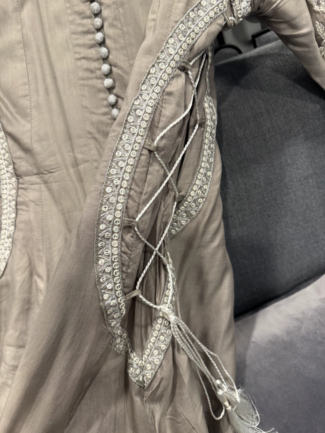 Grey Pakistani suit size medium - photo 3