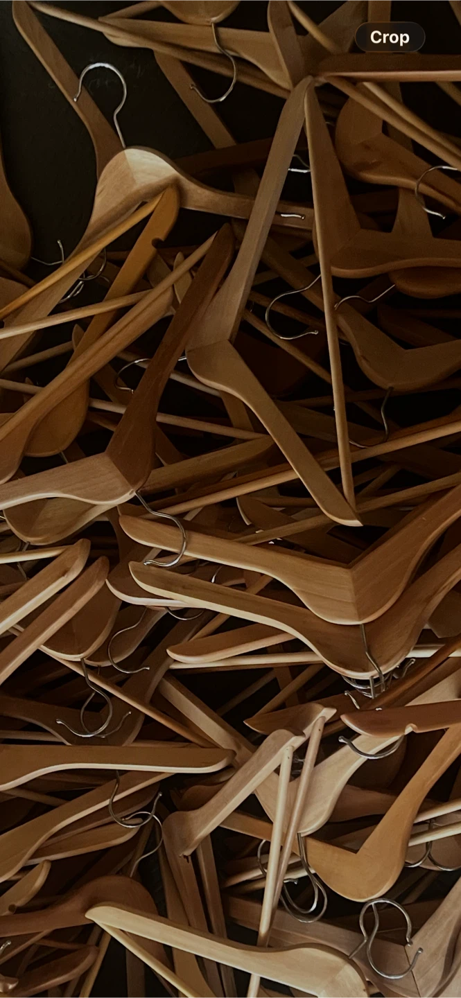165 Wooden Clothes Hangers - best offer