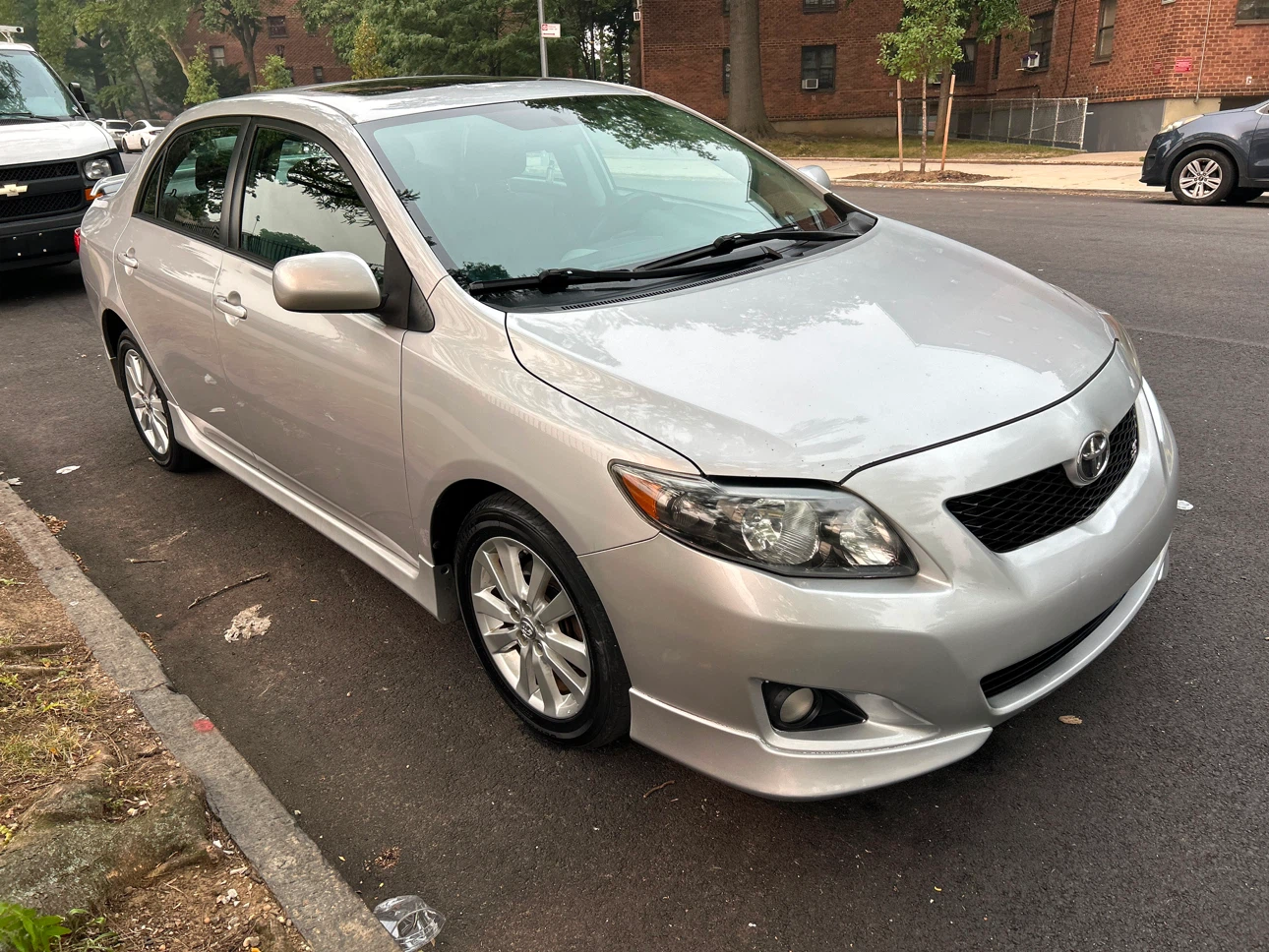 2010 Toyota Corolla S - photo 3