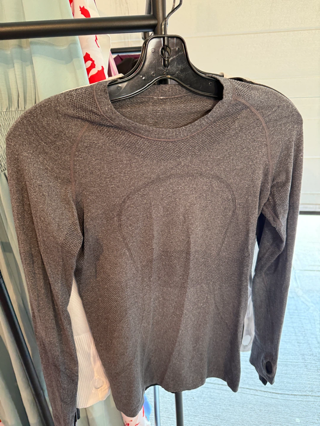 Lululemon Long Sleeve Shirts 3 different colours - photo 3