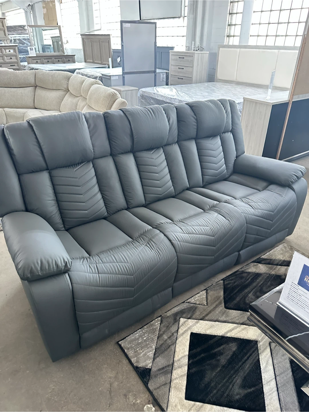 Sofa + loveseat - photo 2