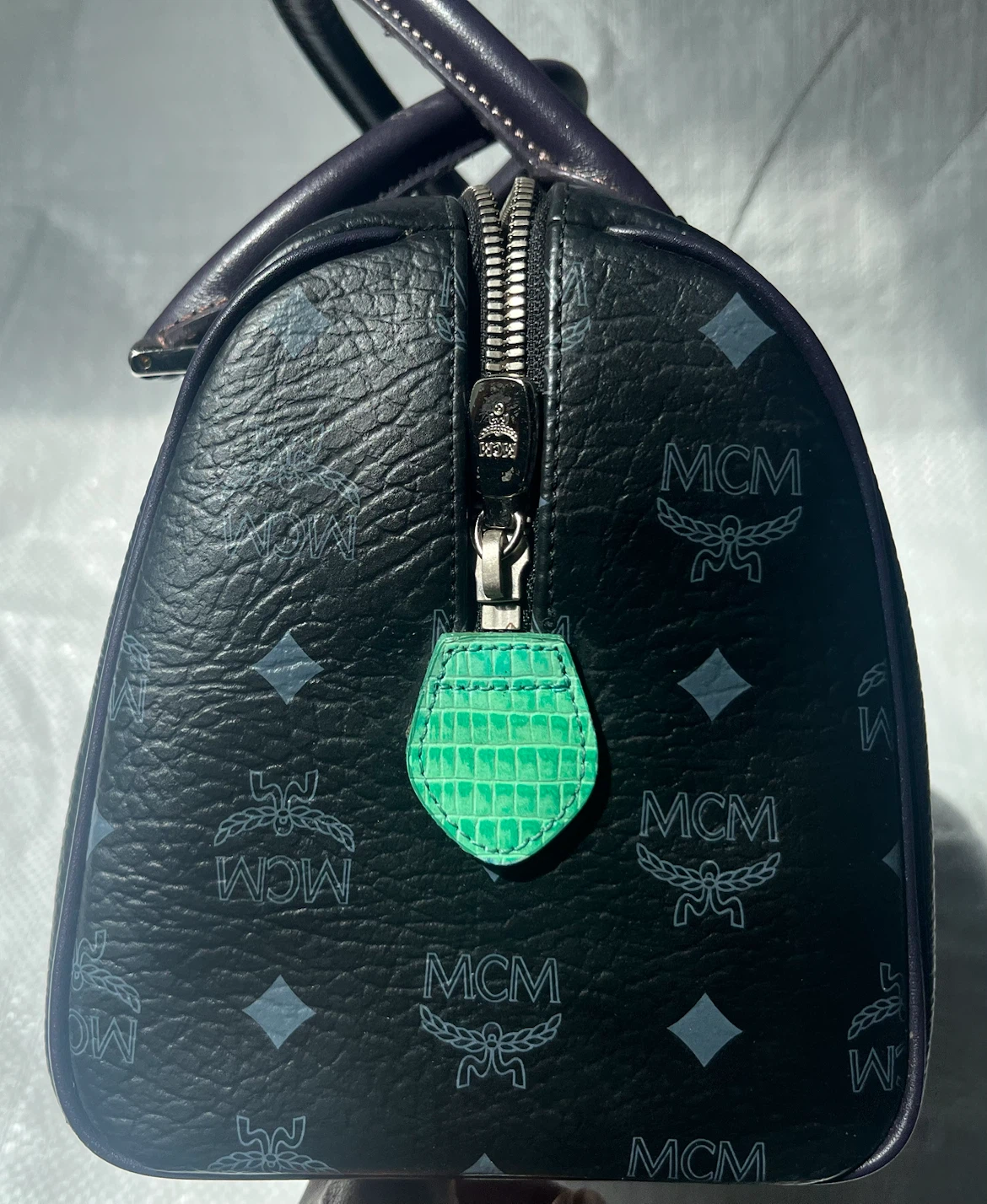 MCM Lion Print Boston Bag - photo 4