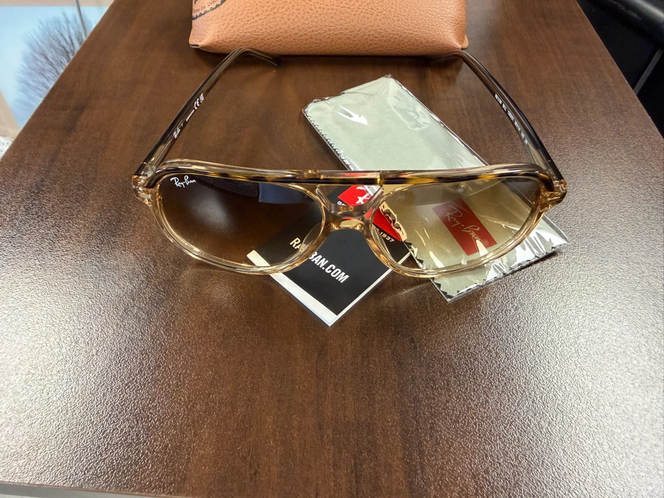 Ray-Ban Sunglasses with Case - photo 2