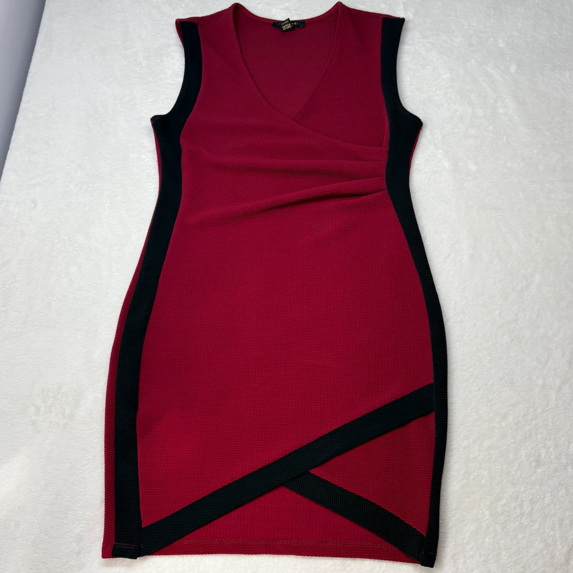 Revamped Red and Black Asymmetrical Hem Bodycon Dress Size L - photo 3