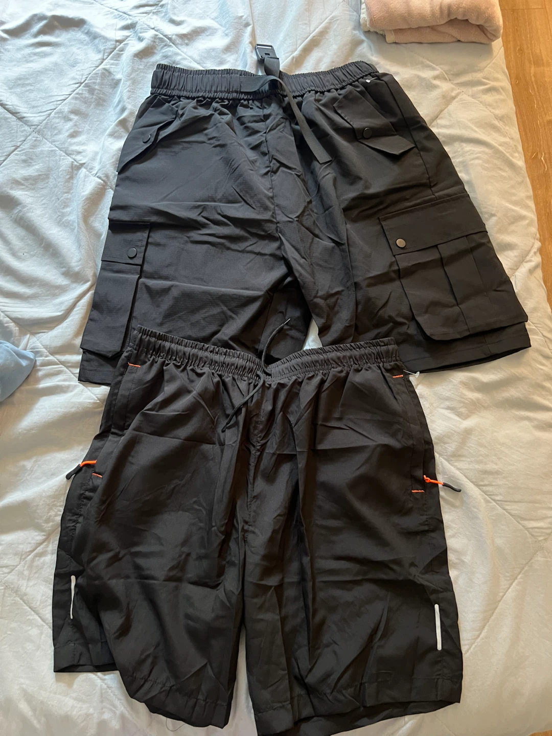 Men’s athletic clothes