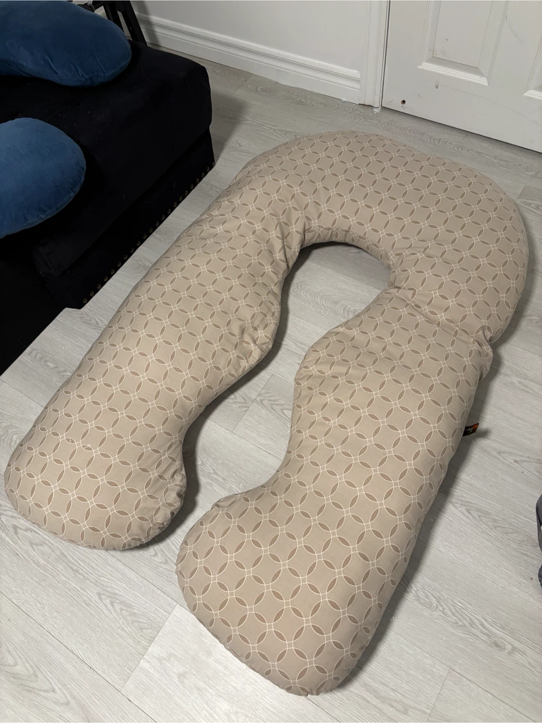 U-Shaped Body Pillow pregnancy pillow - photo 3