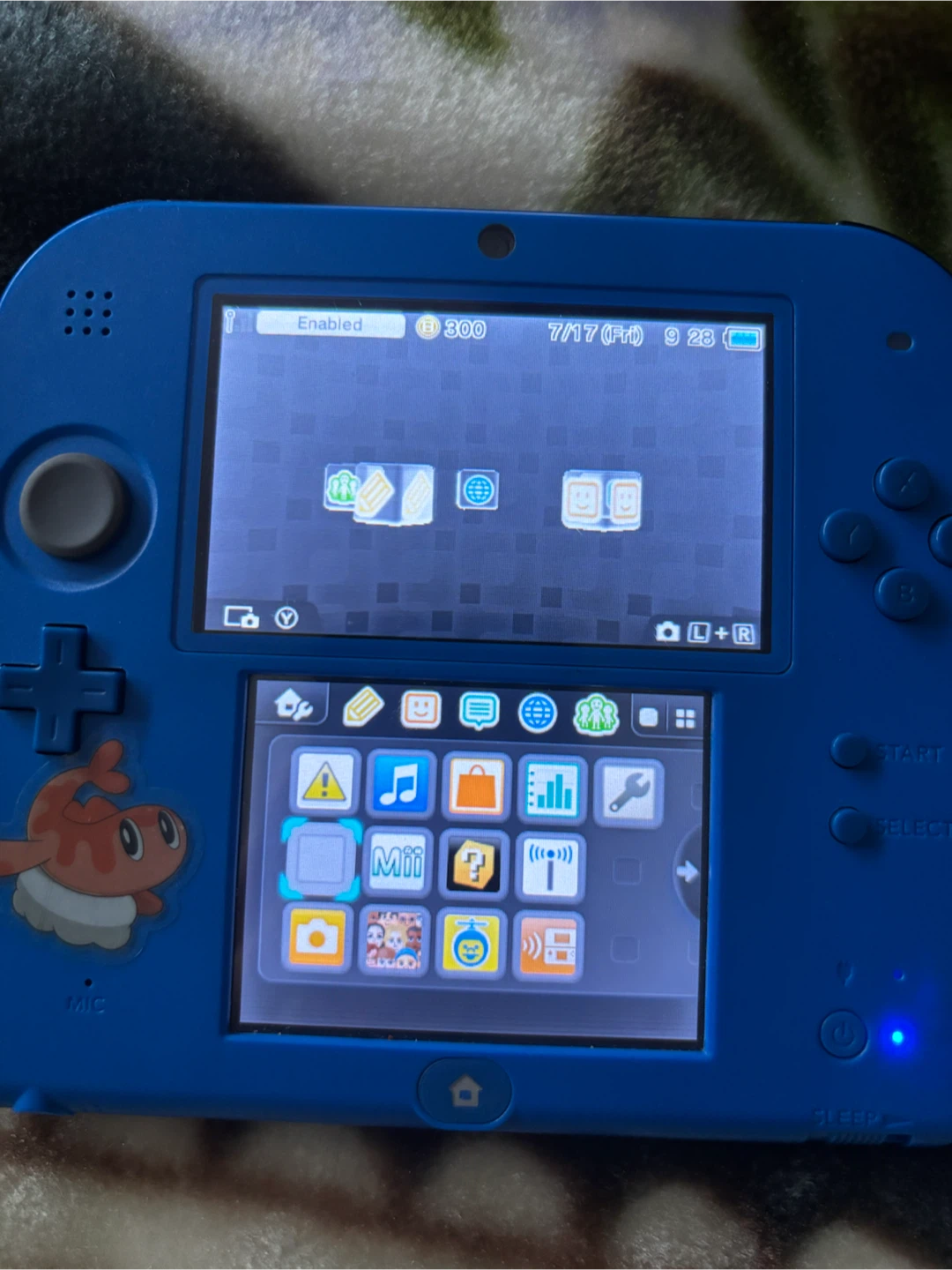 Nintendo 2ds - photo 2