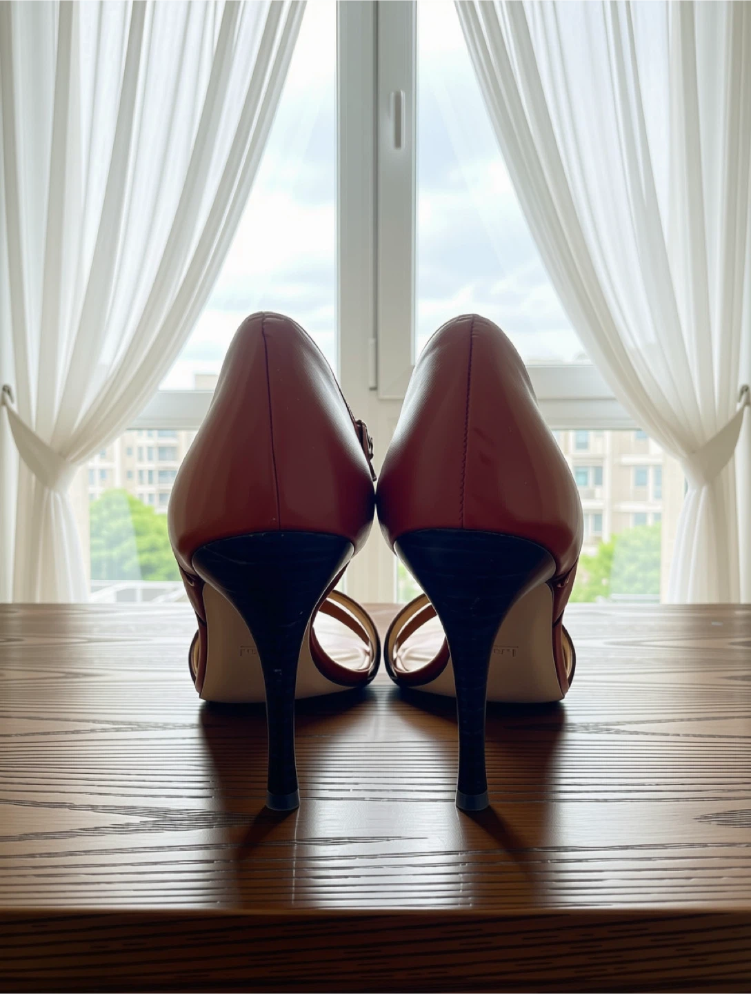 Stuart Weitzman "Fullup" Cognac Vachetta Heels - photo 2