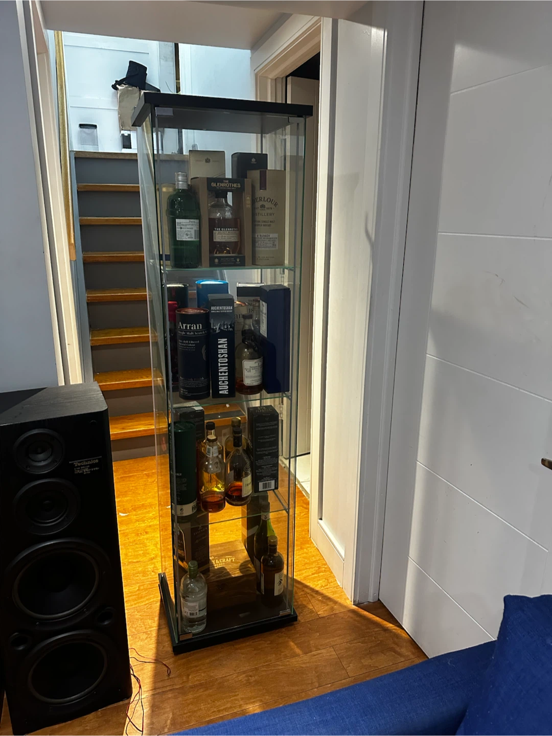 Lockable Glass Display Cabinet