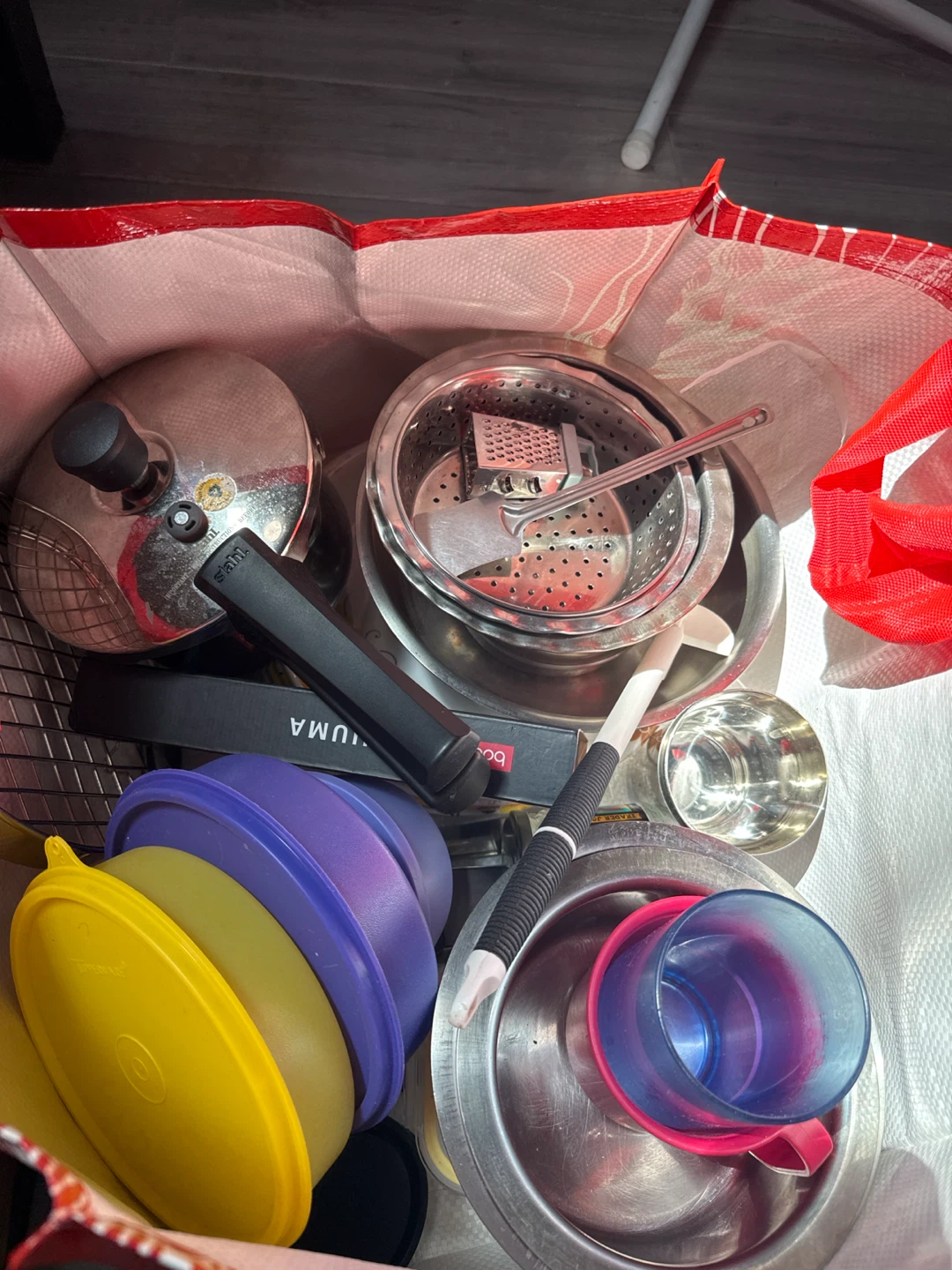 Assorted Kitchenware
