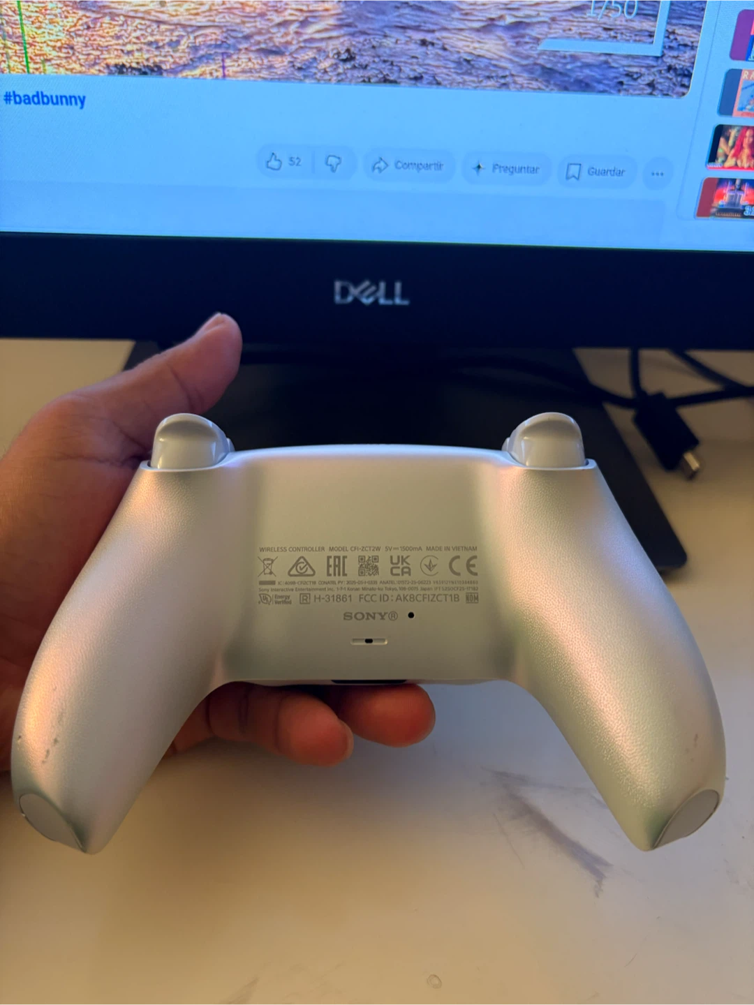 Sony PlayStation 5 DualSense V2 Wireless Controller - White - photo 2