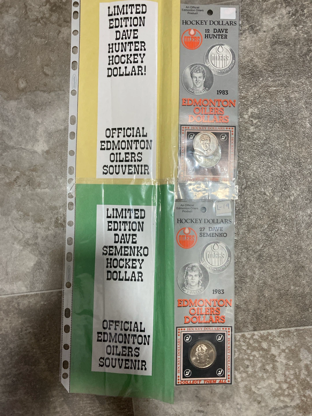 Hockey Dollars Souvenirs