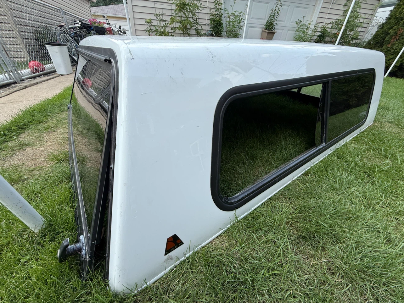 6-1/2 ft LEER camper - photo 3