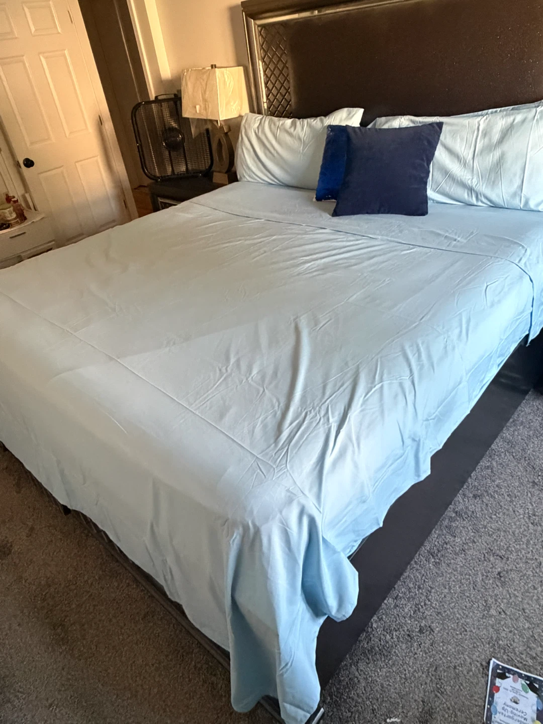 Modern 6-Piece King Bedroom Set – Excellent Condition ✨ - photo 2