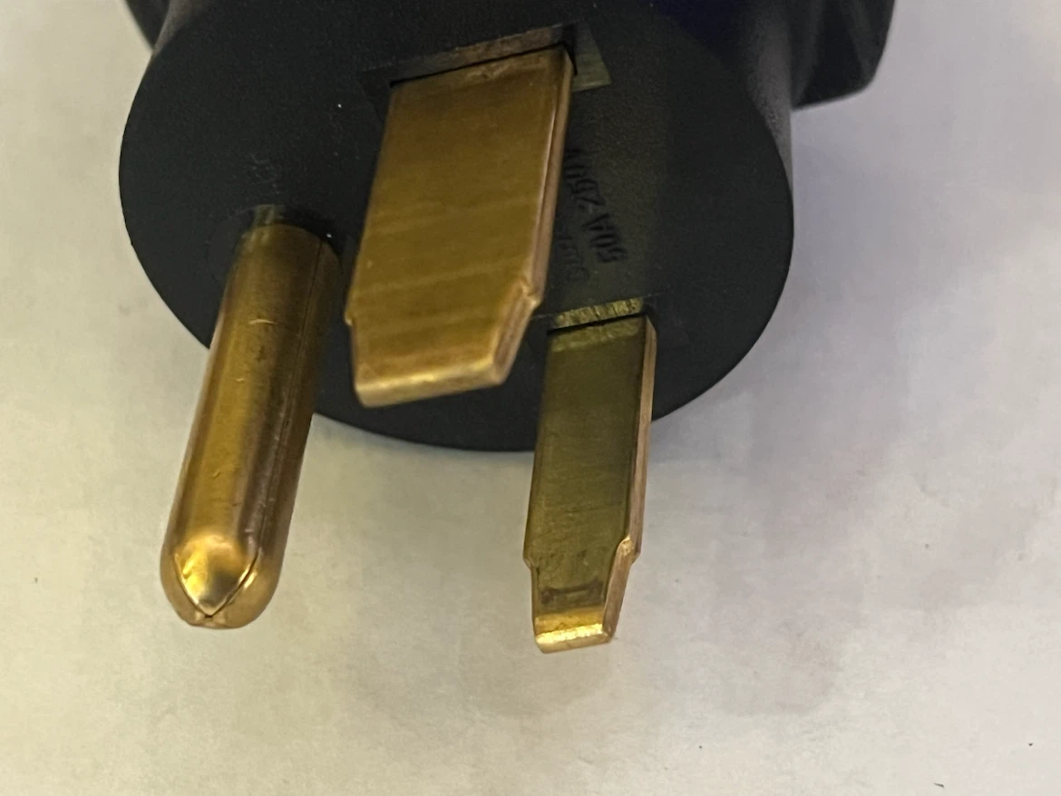 Xuanhua NEMA 14-50P to 6-50R Adapter