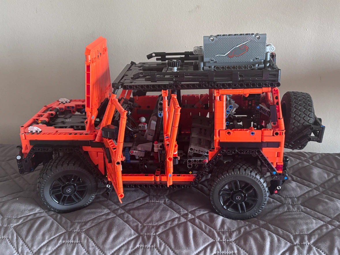 LEGO Technic Mercedes-Benz G 500 (42136) - photo 4