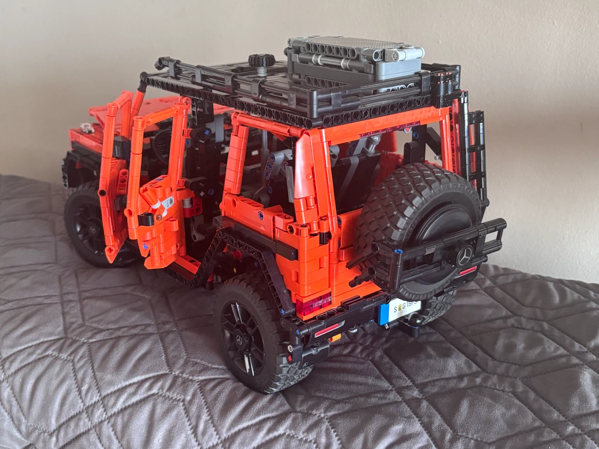 LEGO Technic Mercedes-Benz G 500 (42136) - photo 5