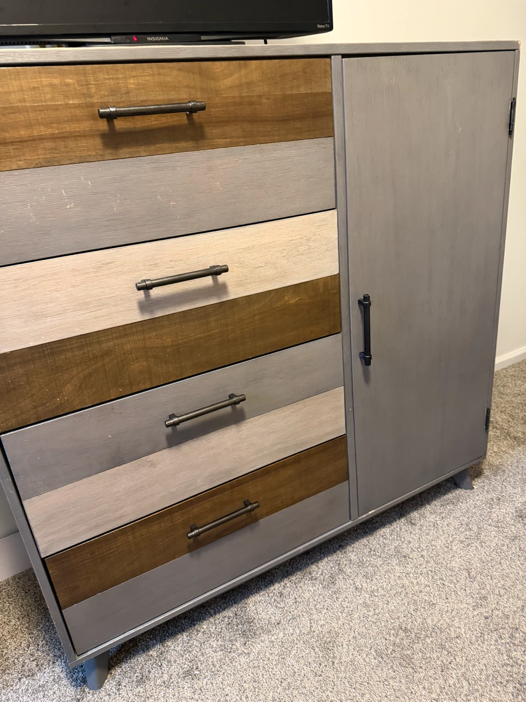 Modern Nursery Furniture Set Excellent Condition