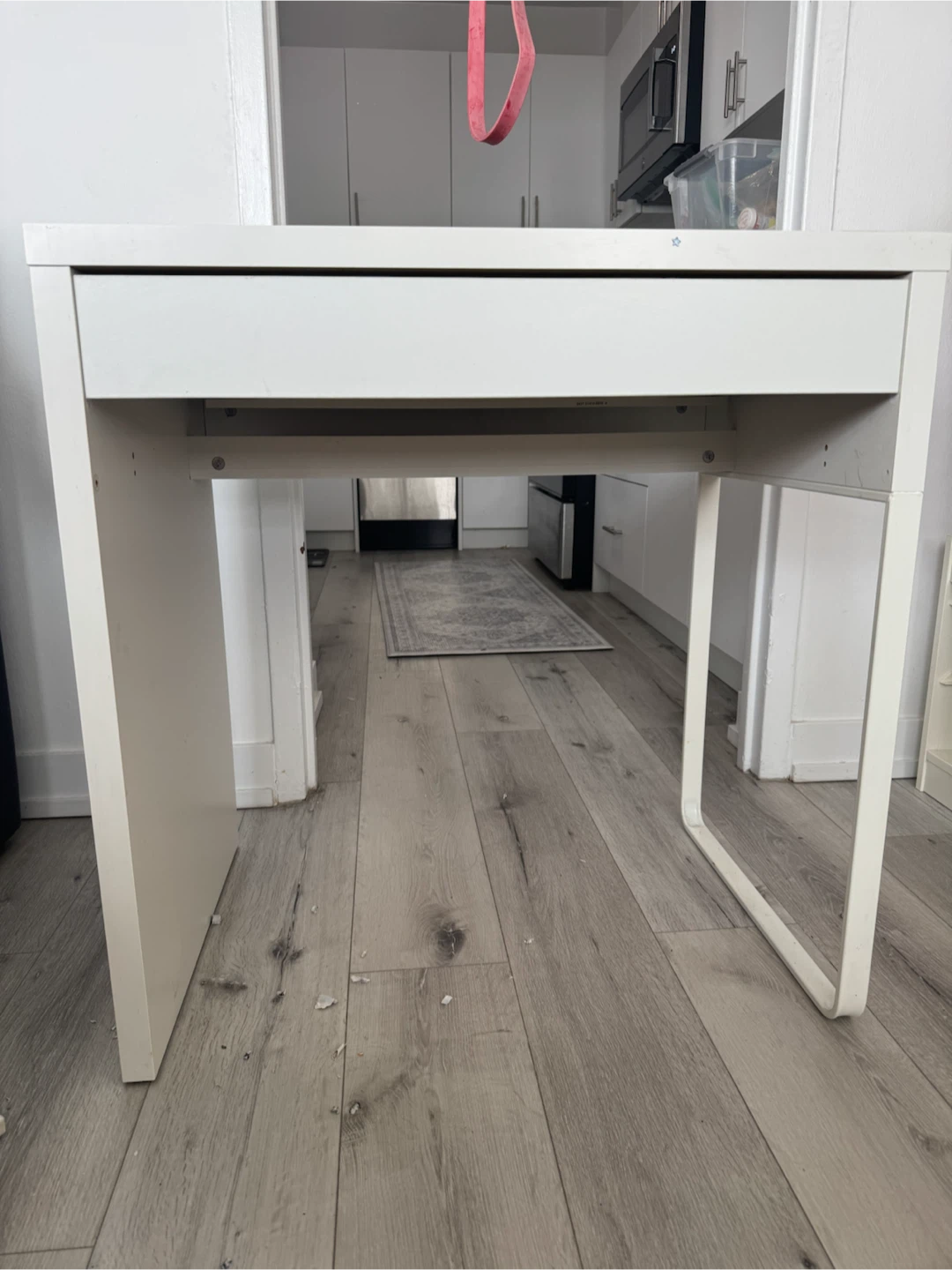 White Desk with Drawer - photo 3