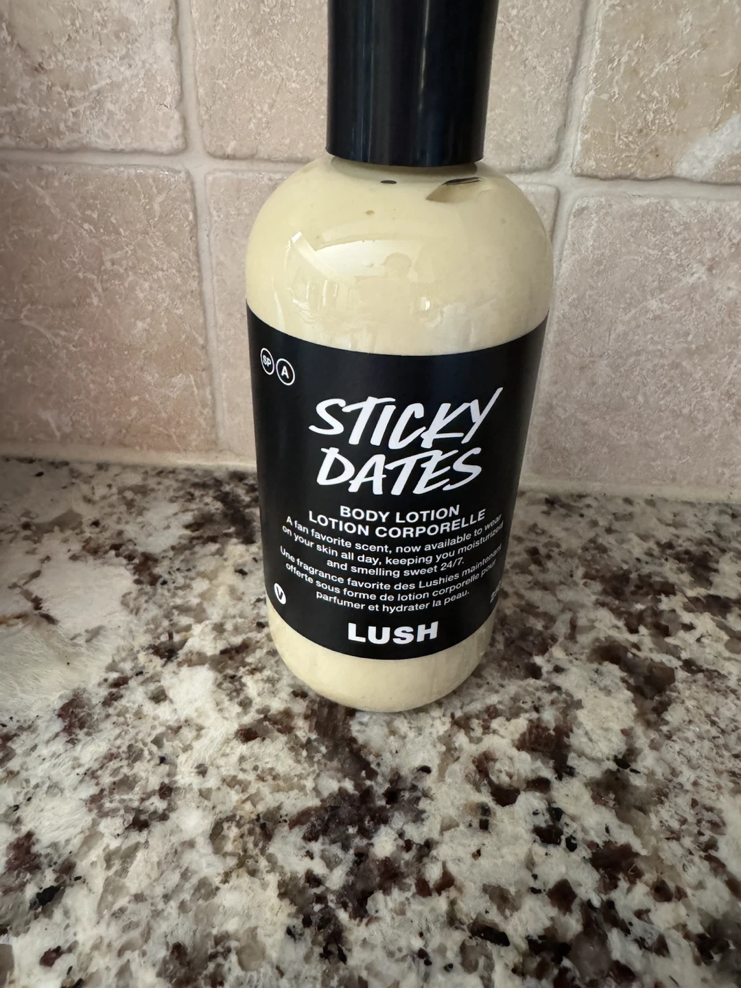 Lush Sticky Dates Body Lotion 250ml