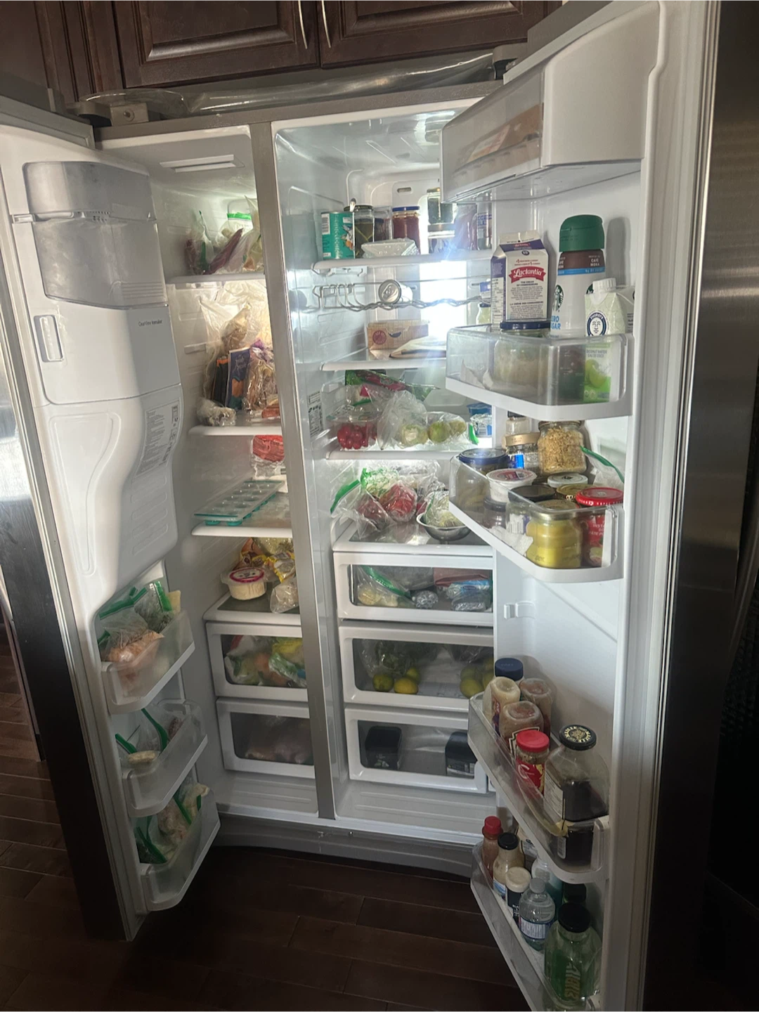 Samsung Side-by-Side Refrigerator with Water and Ice Dispenser - photo 2