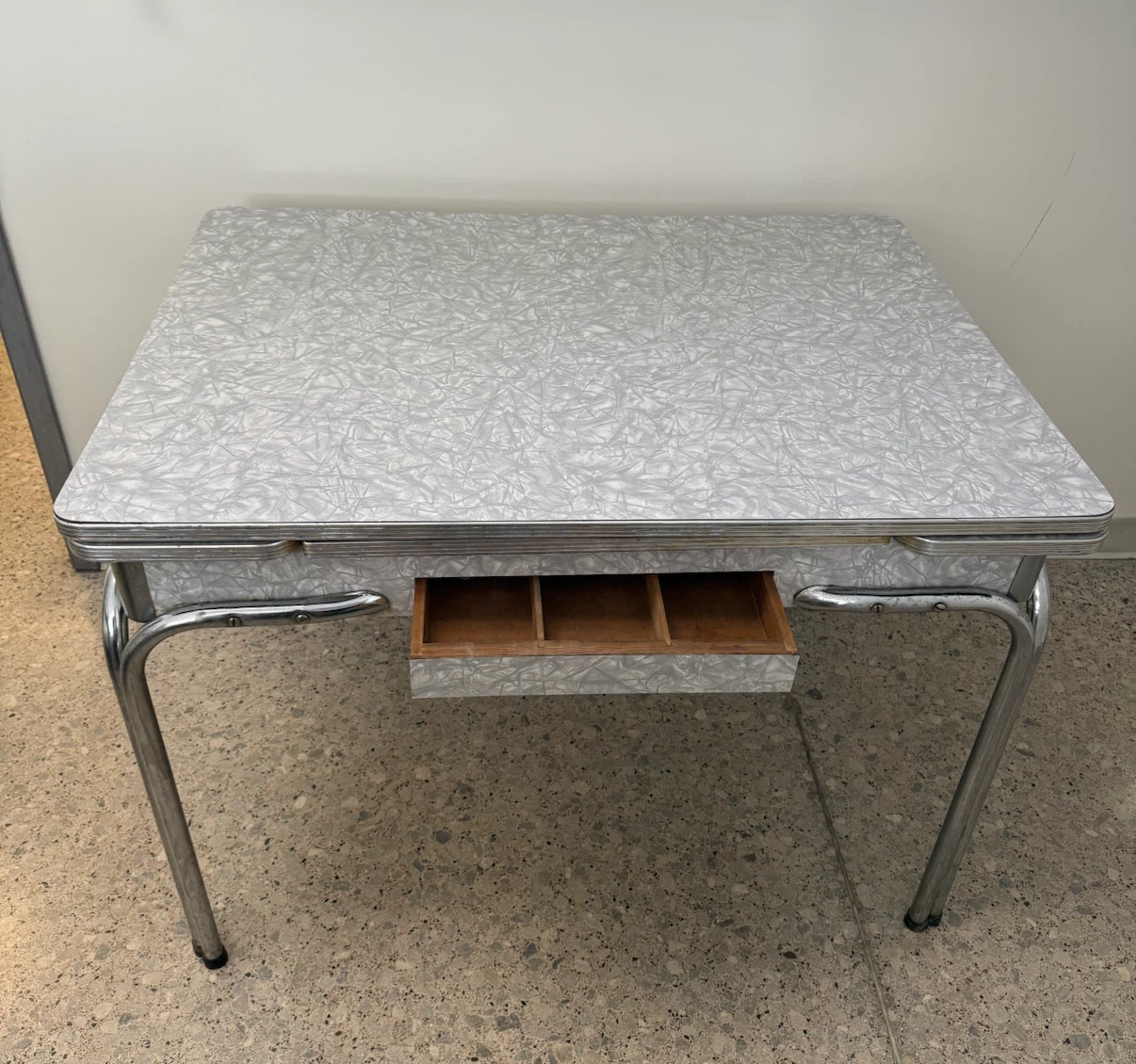 1950s/60s Chrome Legs Formica Mcm Antique Kitchen Table