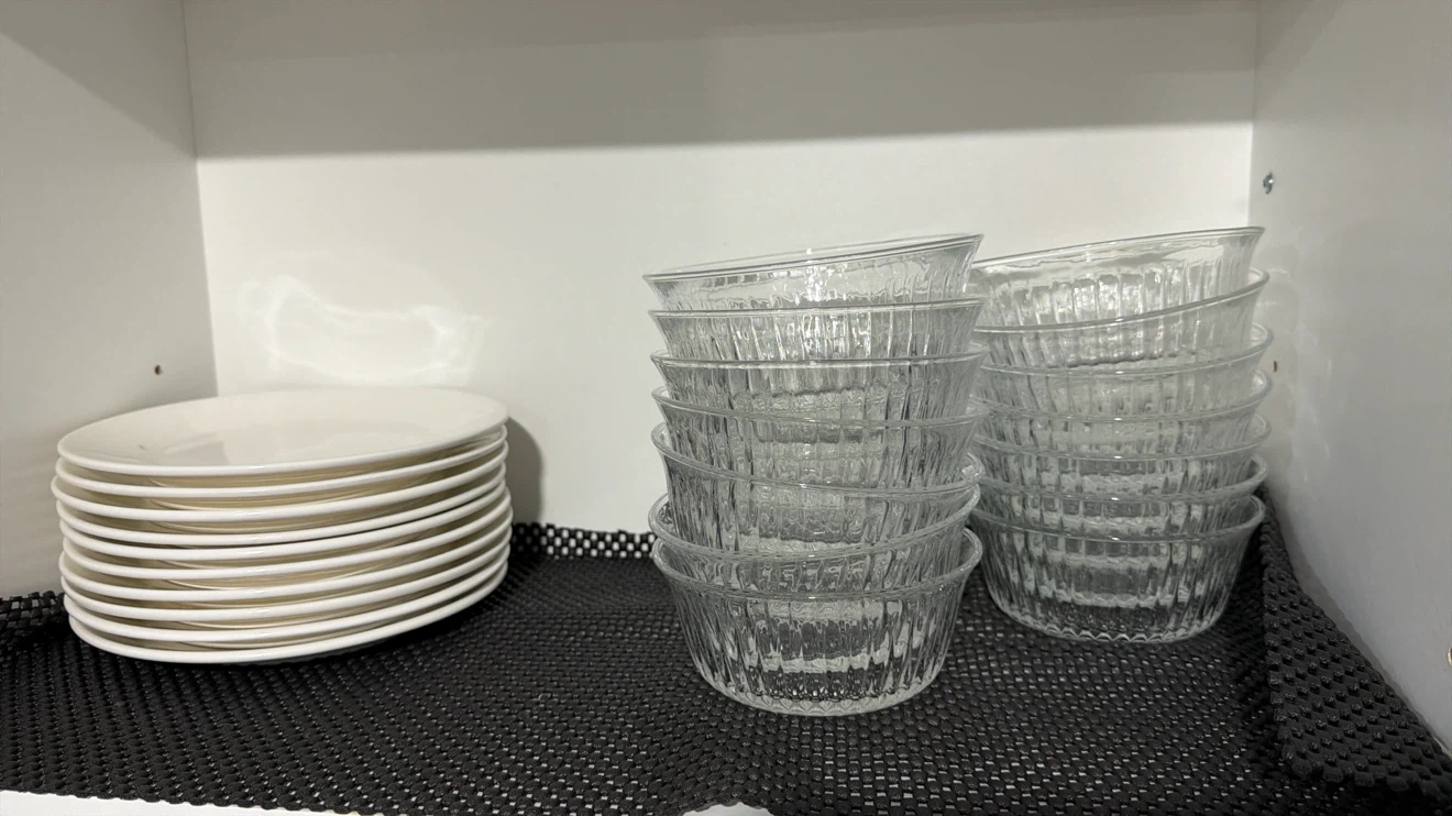Assorted Glassware and Dinnerware Set - photo 4