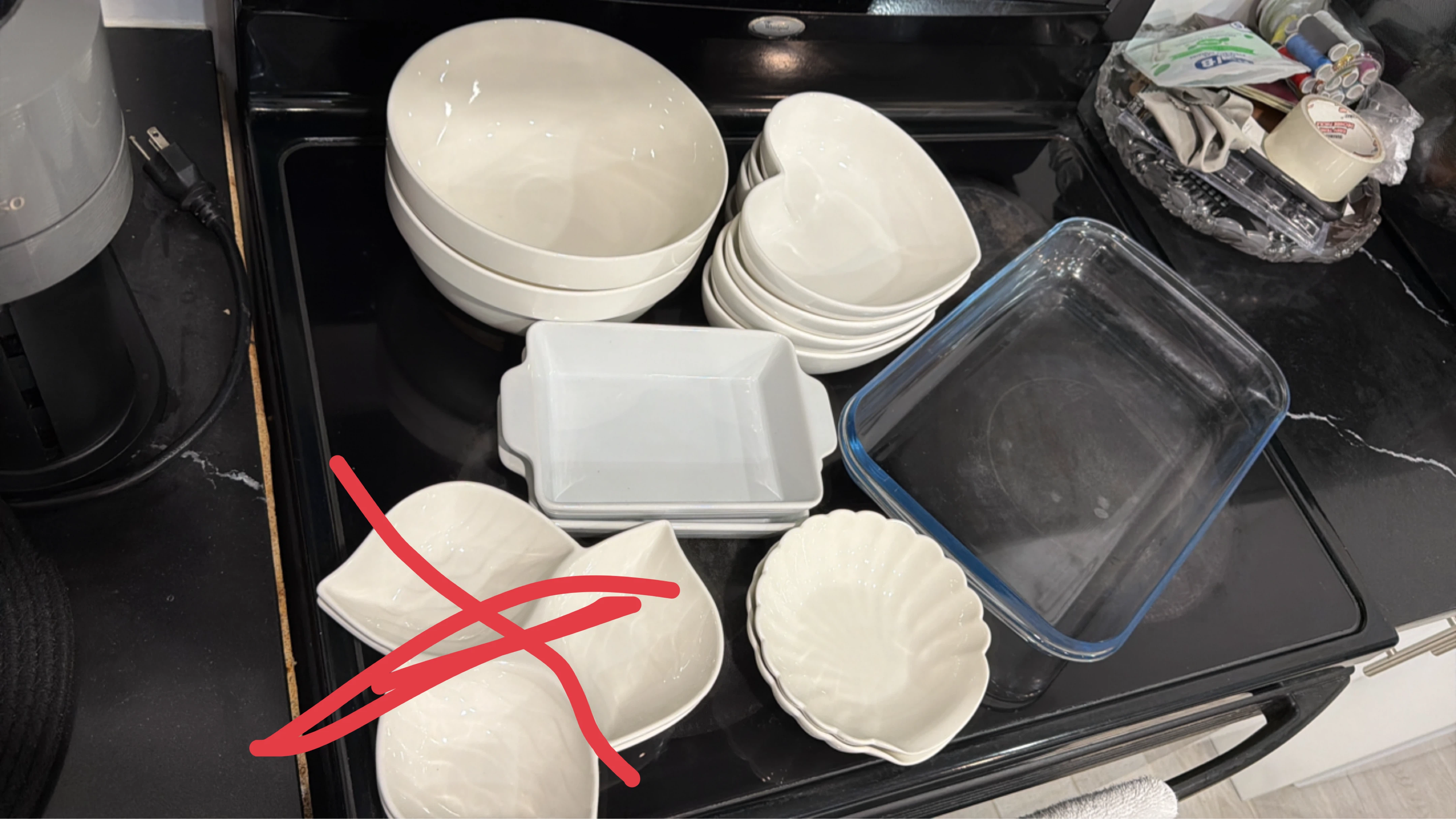Assorted Glassware and Dinnerware Set - photo 5