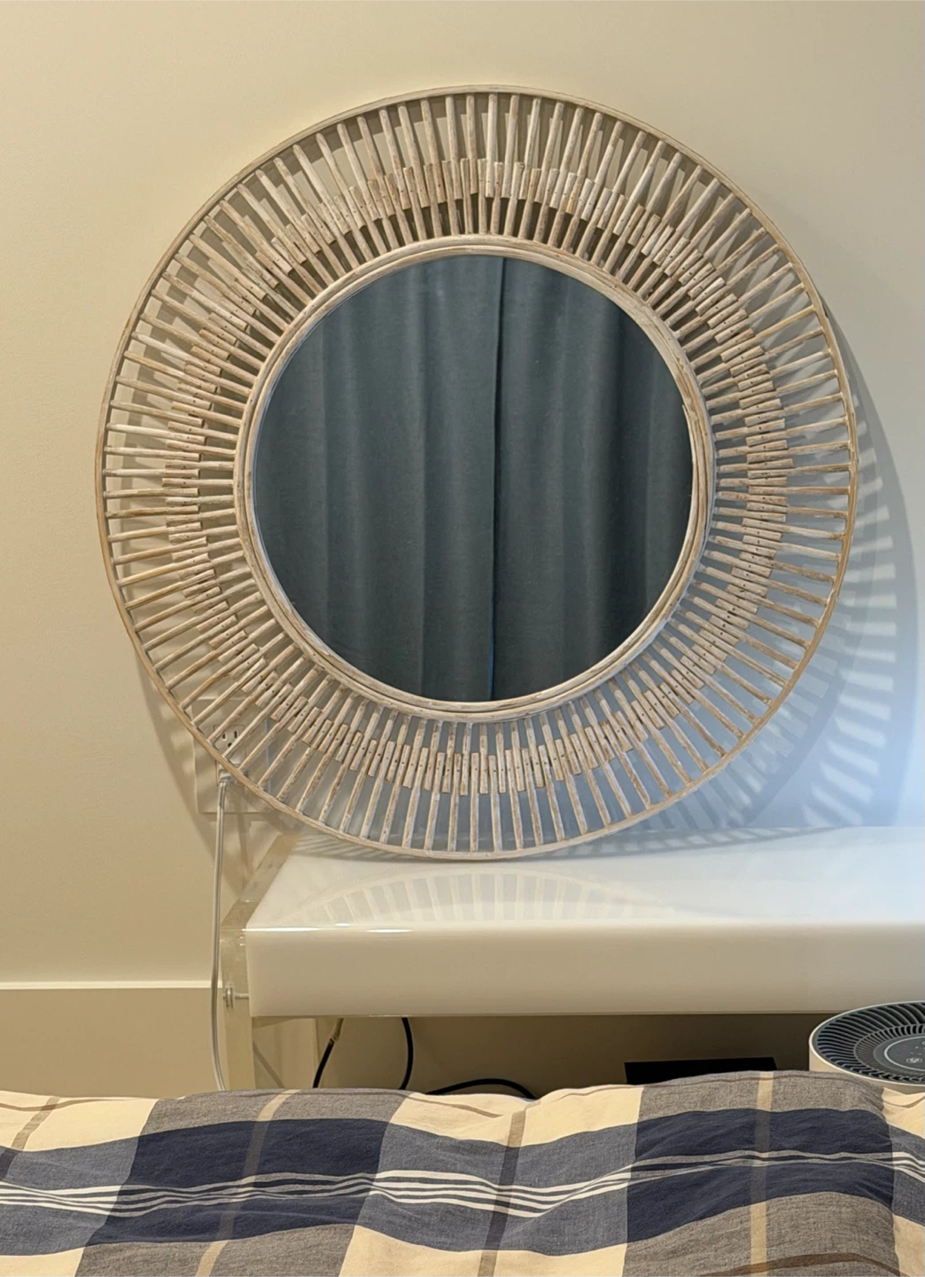 “31" Round Decorative Mirror - photo 2