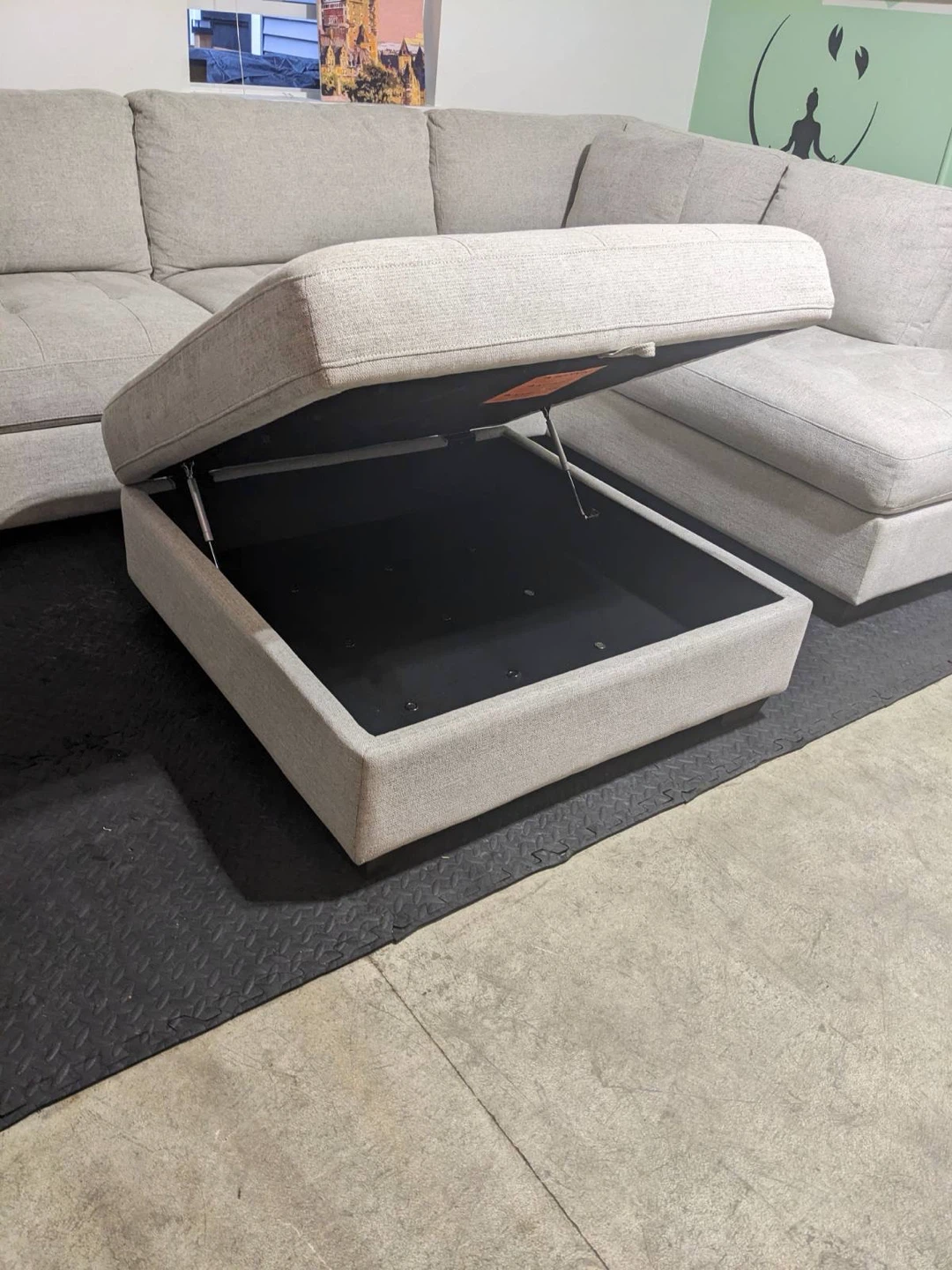 Light Grey Sectional Sofa with Storage Ottoman - photo 3