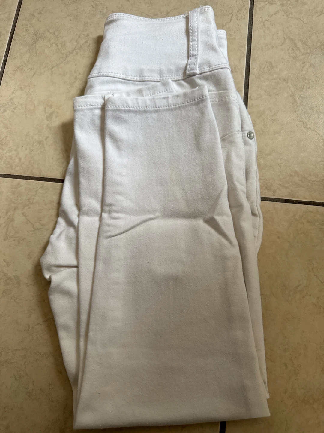 White High-Waisted Jeans - photo 5