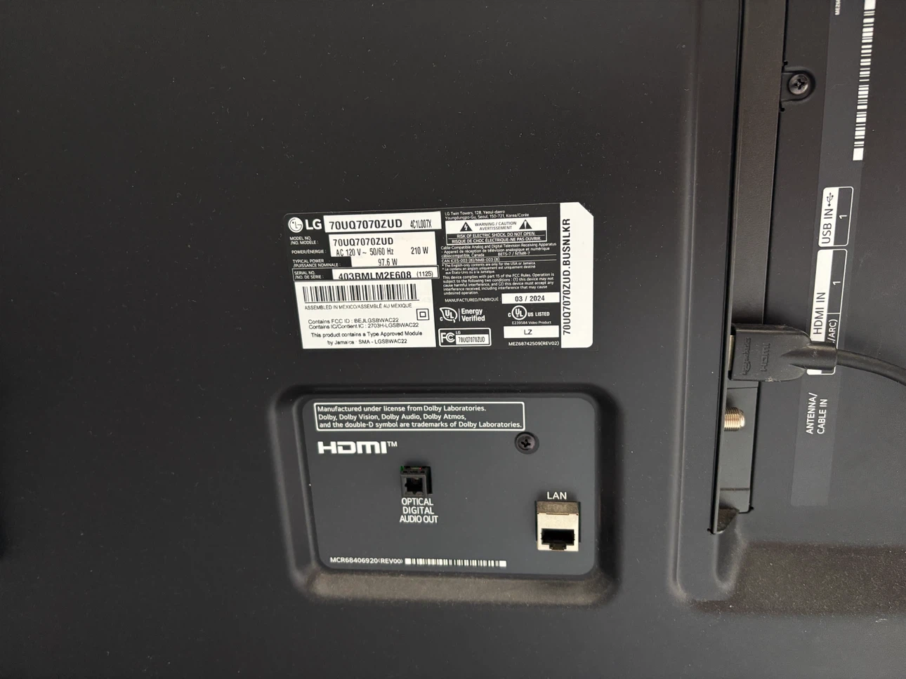 LG 70" UHD 4K Smart TV - photo 3