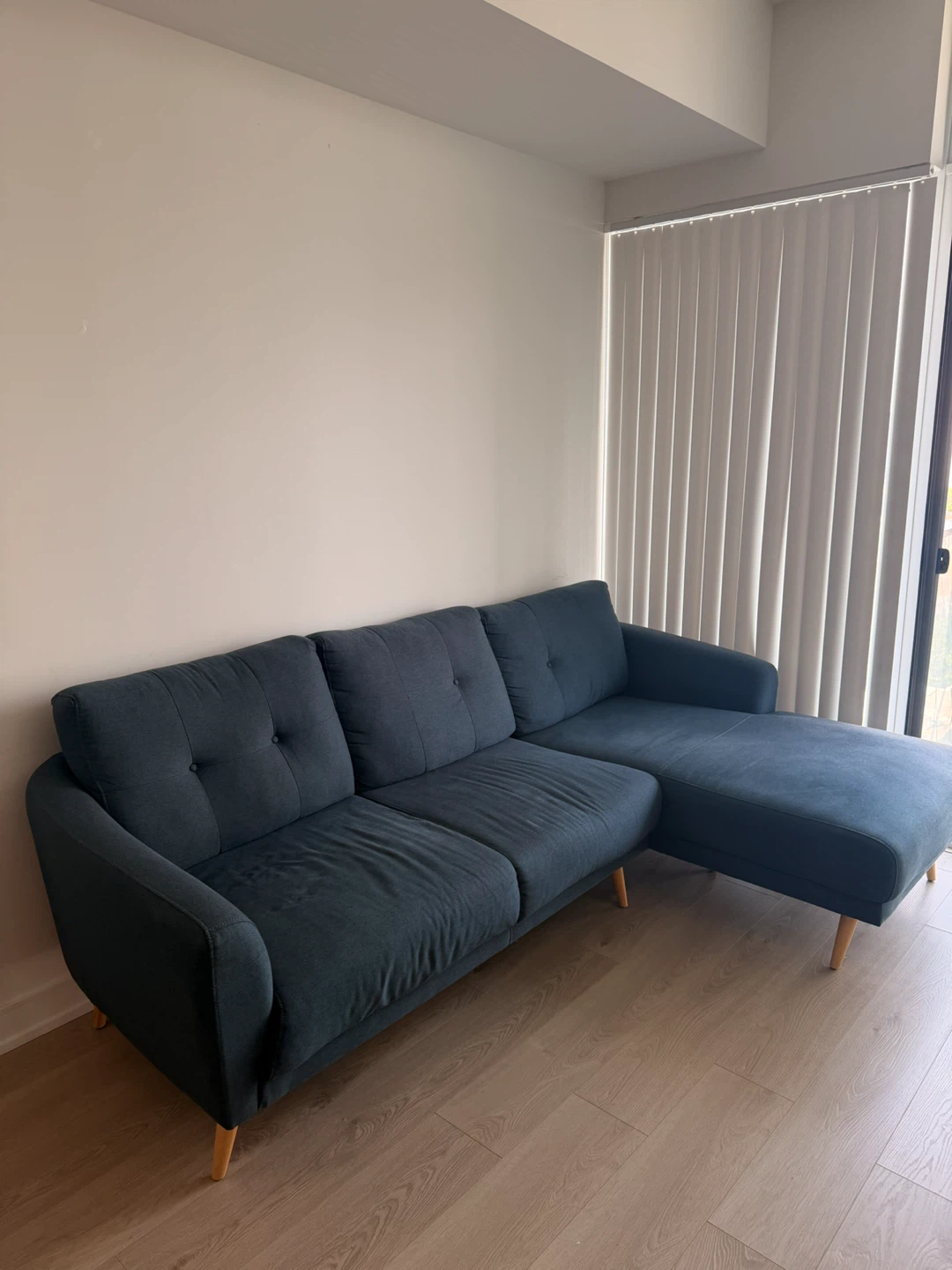 Structube Sectional Sofa - photo 2