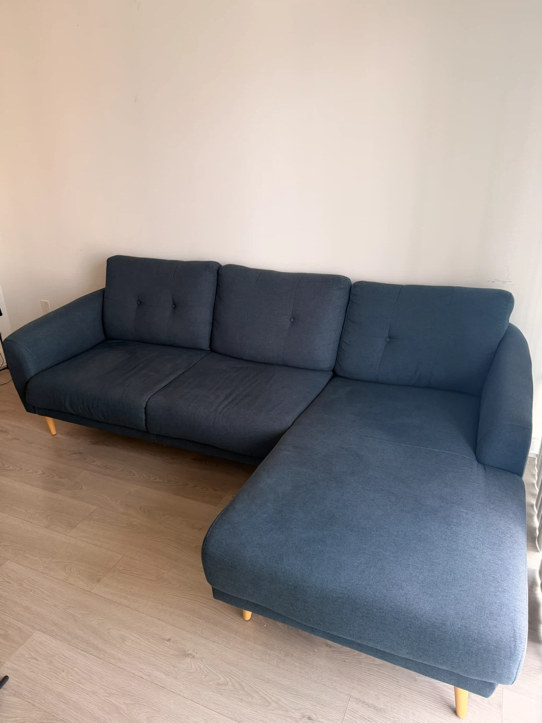 Structube Sectional Sofa - photo 3