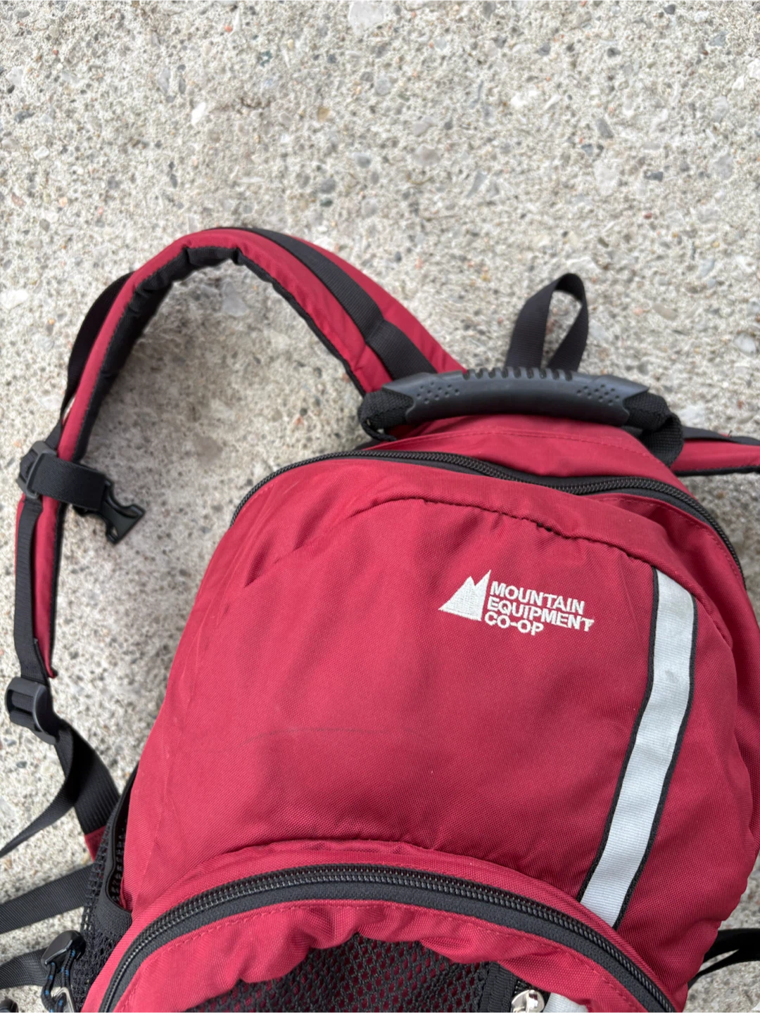 MEC Mountain Equipment Coop backpack tnf acg - photo 2