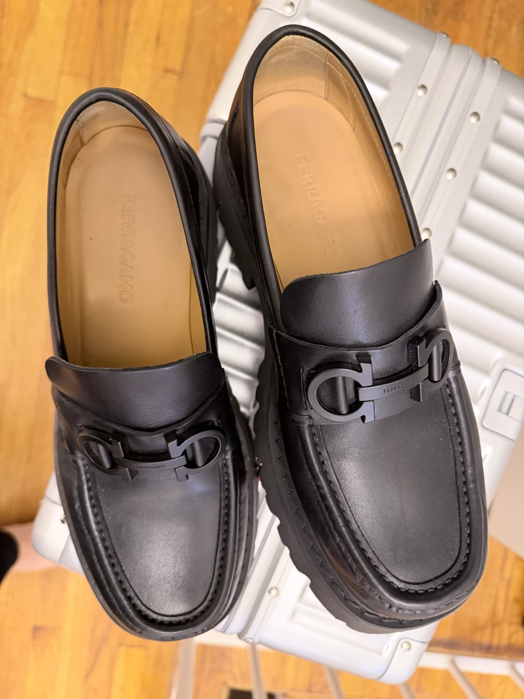 Salvatore Ferragamo Black Leather Loafers - Size 8 1/2 EEE