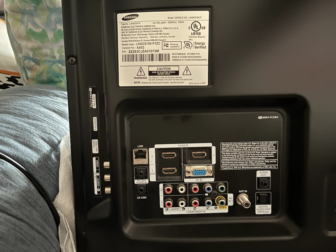 Samsung 40" Series 6 610 LCD TV - photo 4